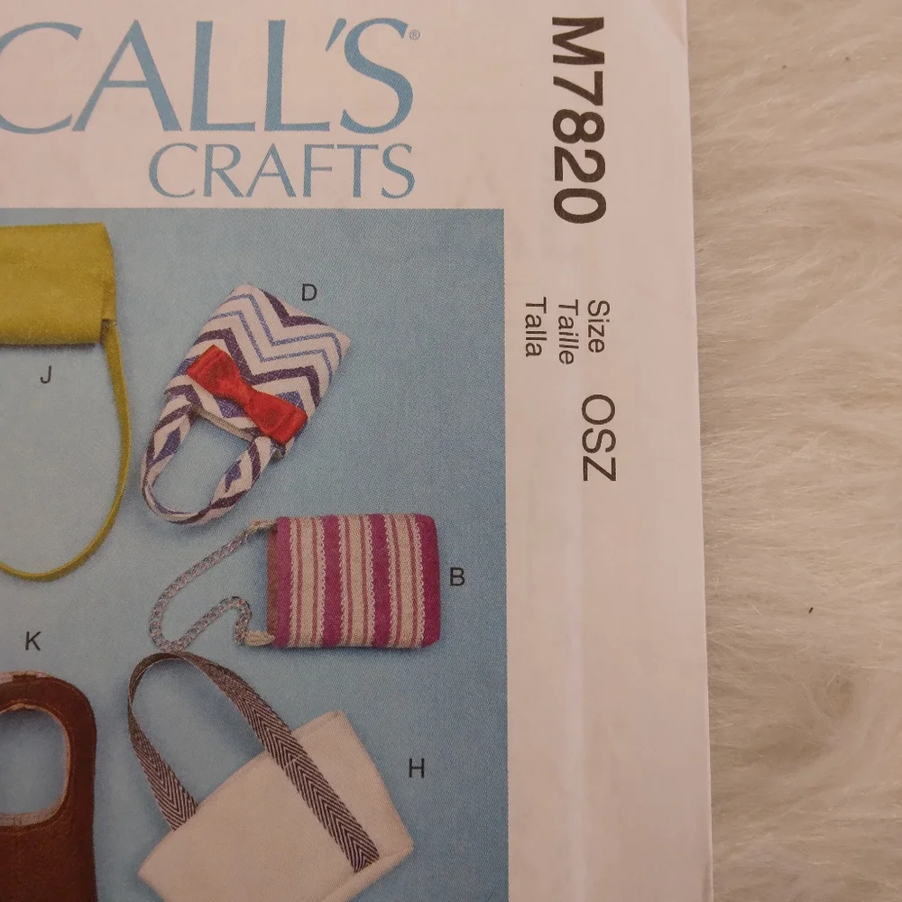 McCall's M7820 American Girl Doll purses & bags